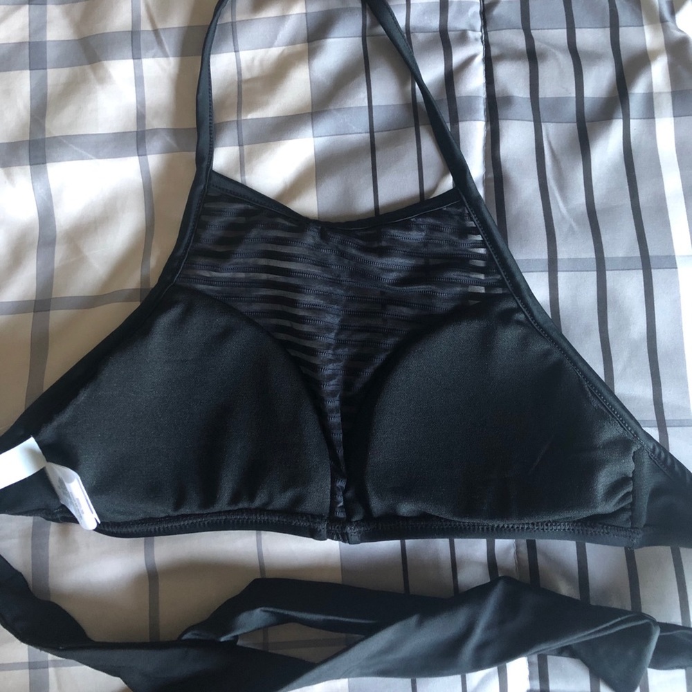👙 Bikini Top - Picture 4 of 4